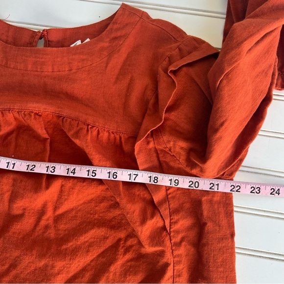 A.n.a long sleeve ruffle blouse Size Large - Picture 8 of 9